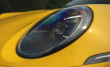 2021 Porsche 911 Targa 4S (Color: Racing Yellow) Headlight Wallpapers 450x275 (44)