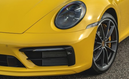 2021 Porsche 911 Targa 4S (Color: Racing Yellow) Headlight Wallpapers  450x275 (45)