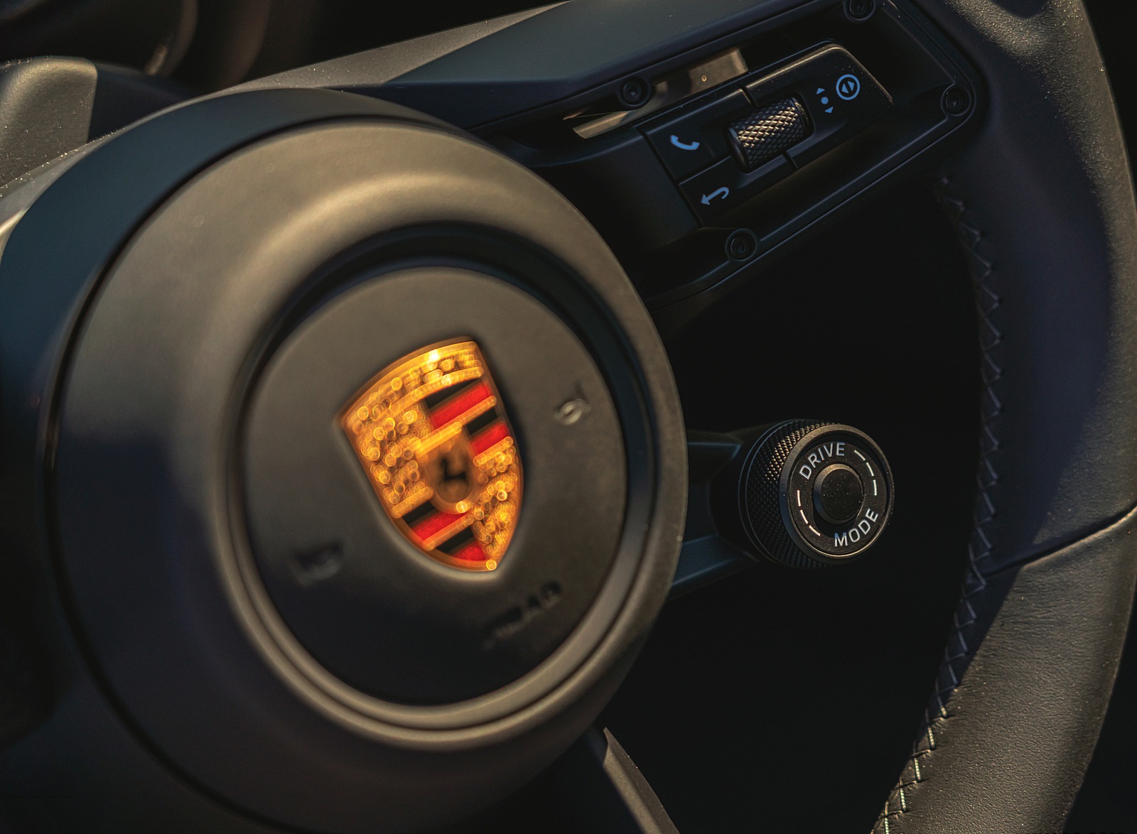 2021 Porsche 911 Targa 4S (Color: Racing Yellow) Interior Steering Wheel Wallpapers #63 of 138