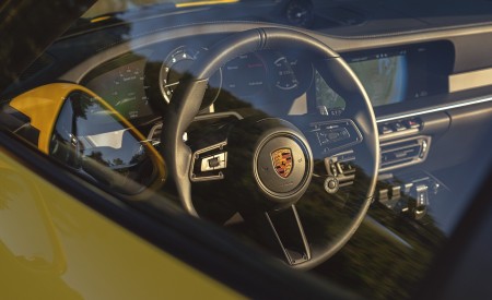 2021 Porsche 911 Targa 4S (Color: Racing Yellow) Interior Wallpapers 450x275 (59)