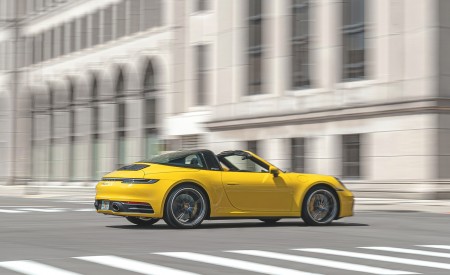 2021 Porsche 911 Targa 4S (Color: Racing Yellow) Rear Three-Quarter Wallpapers 450x275 (26)