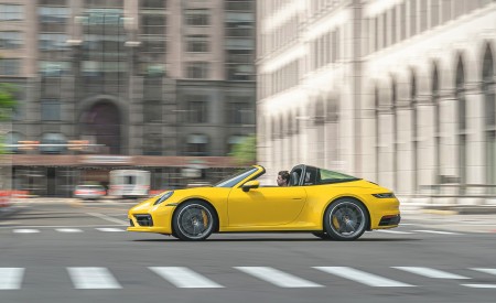2021 Porsche 911 Targa 4S (Color: Racing Yellow) Side Wallpapers 450x275 (25)