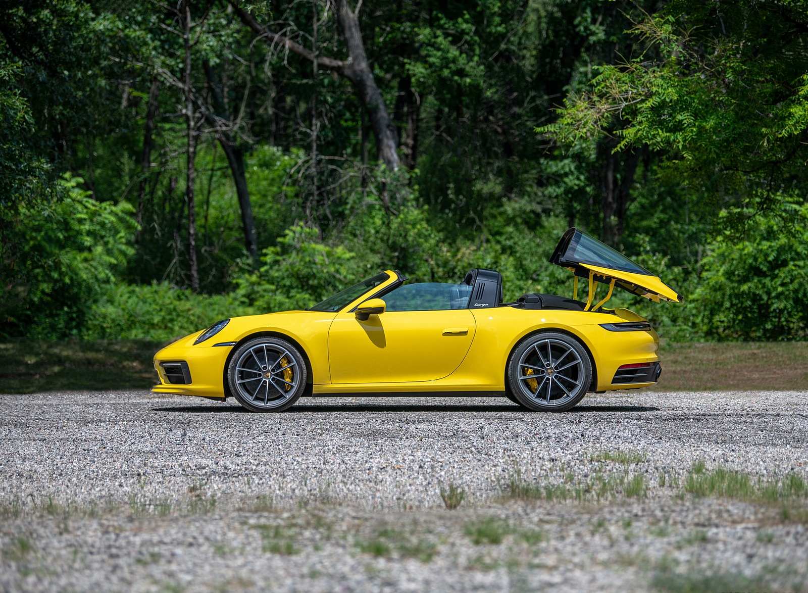 2021 Porsche 911 Targa 4S (Color: Racing Yellow) Side Wallpapers #34 of 138