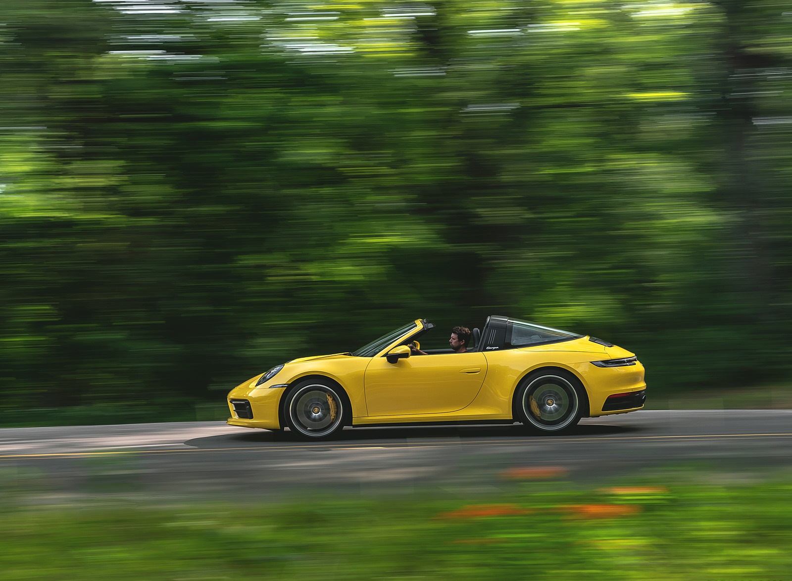 2021 Porsche 911 Targa 4S (Color: Racing Yellow) Side Wallpapers #11 of 138