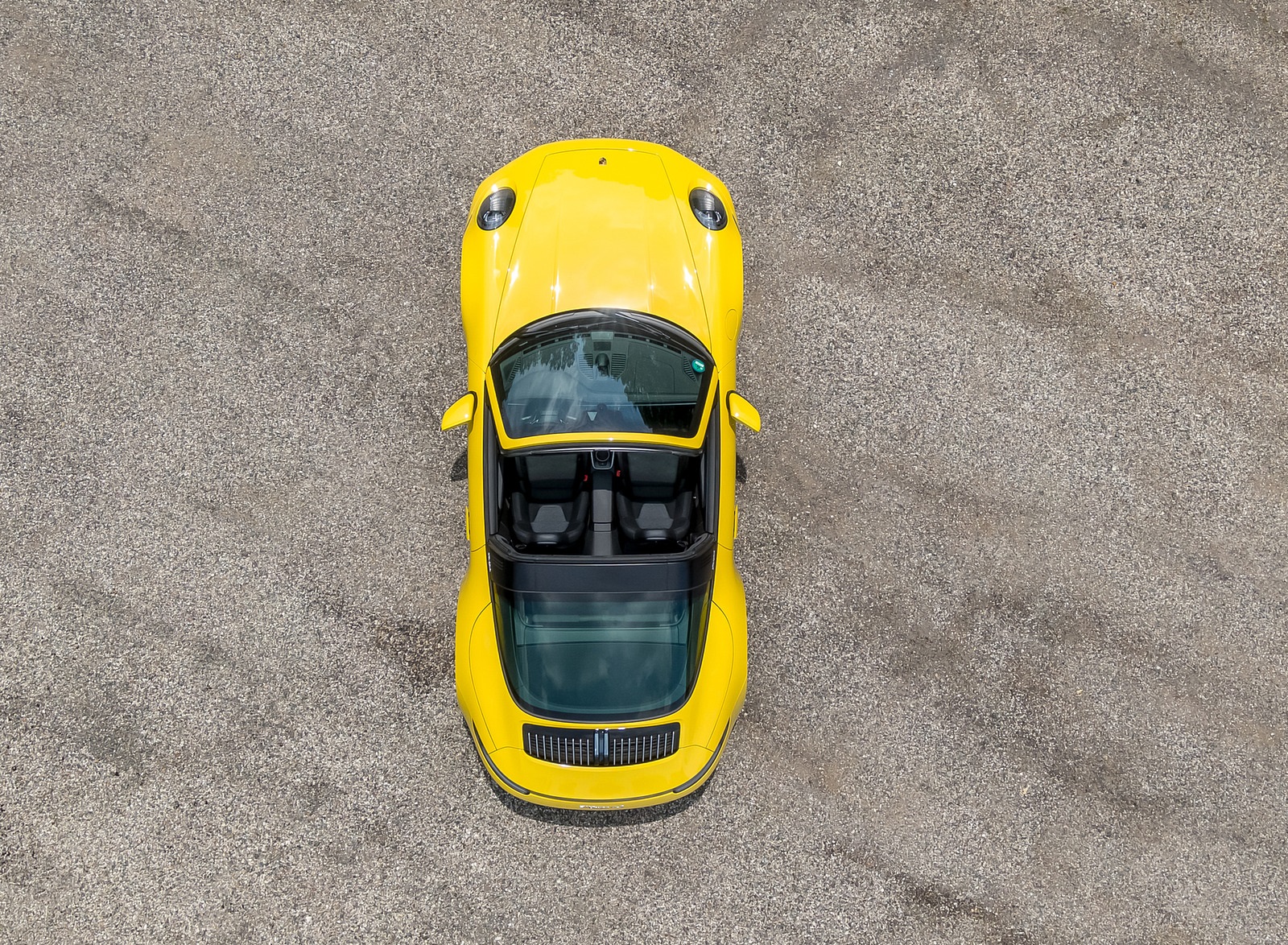 2021 Porsche 911 Targa 4S (Color: Racing Yellow) Top Wallpapers  #29 of 138