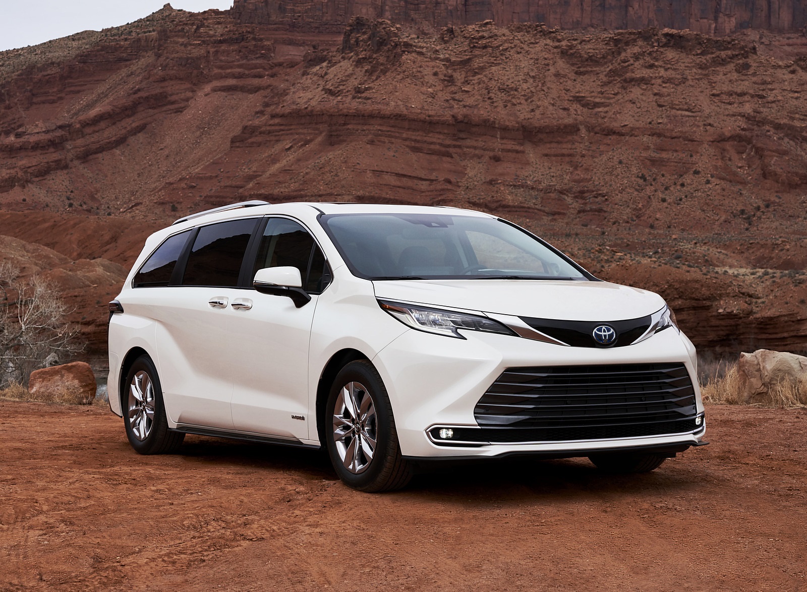 2021 Toyota Sienna Limited Hybrid Front Three-Quarter Wallpapers (3)