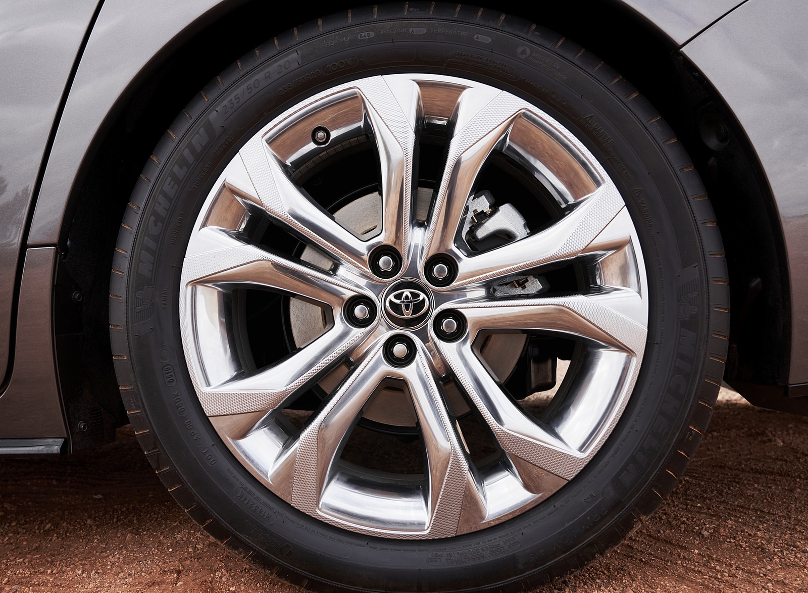 2021 Toyota Sienna Platinum Hybrid Wheel Wallpapers #12 of 19