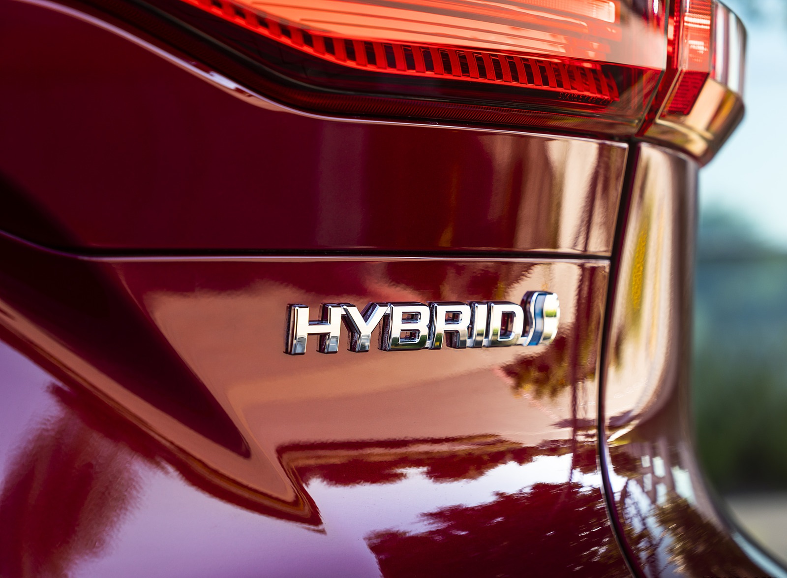 2021 Toyota Venza Hybrid LE Badge Wallpapers #23 of 70