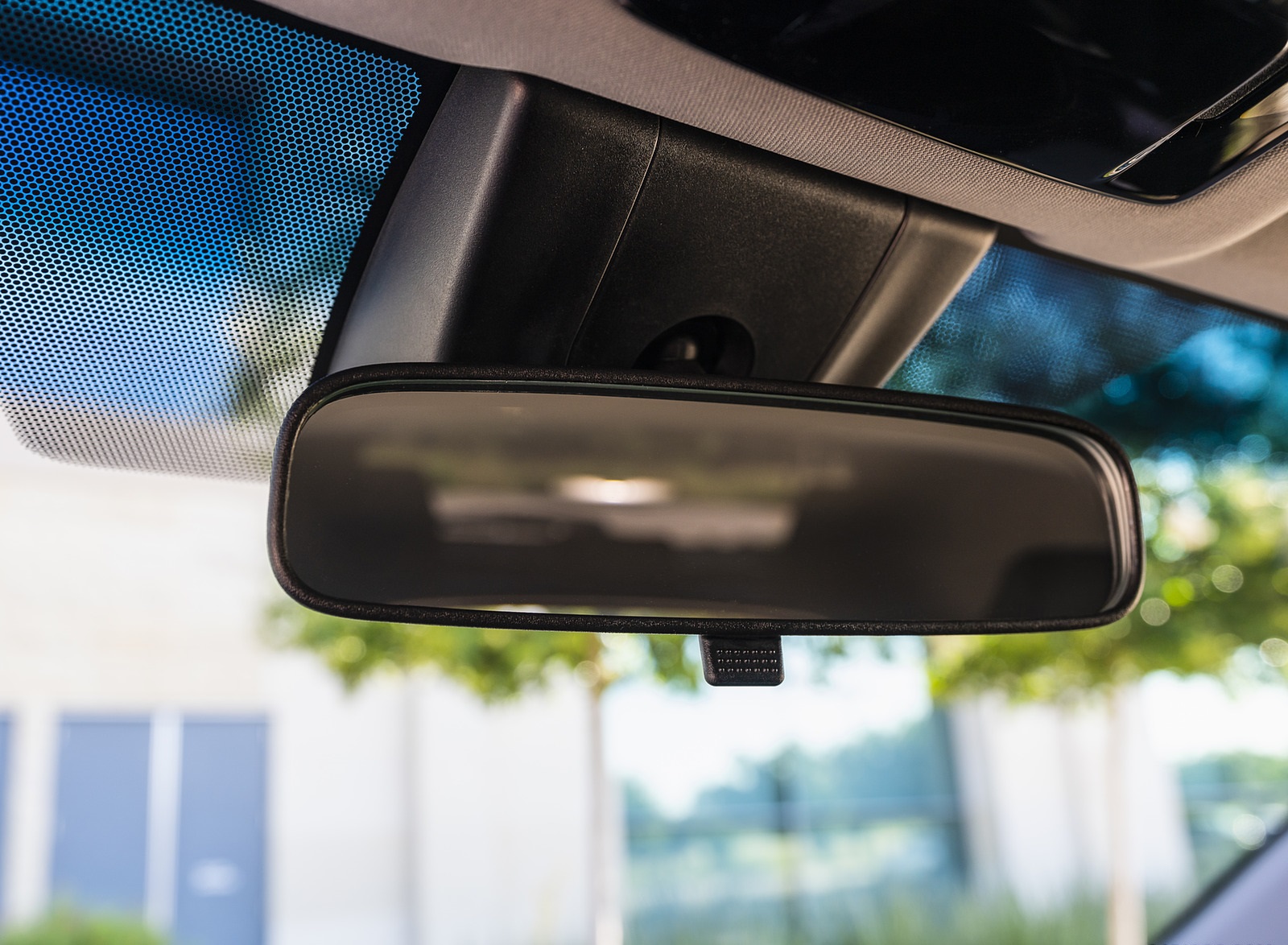 2021 Toyota Venza Hybrid LE Rear-View Mirror Wallpapers #26 of 70