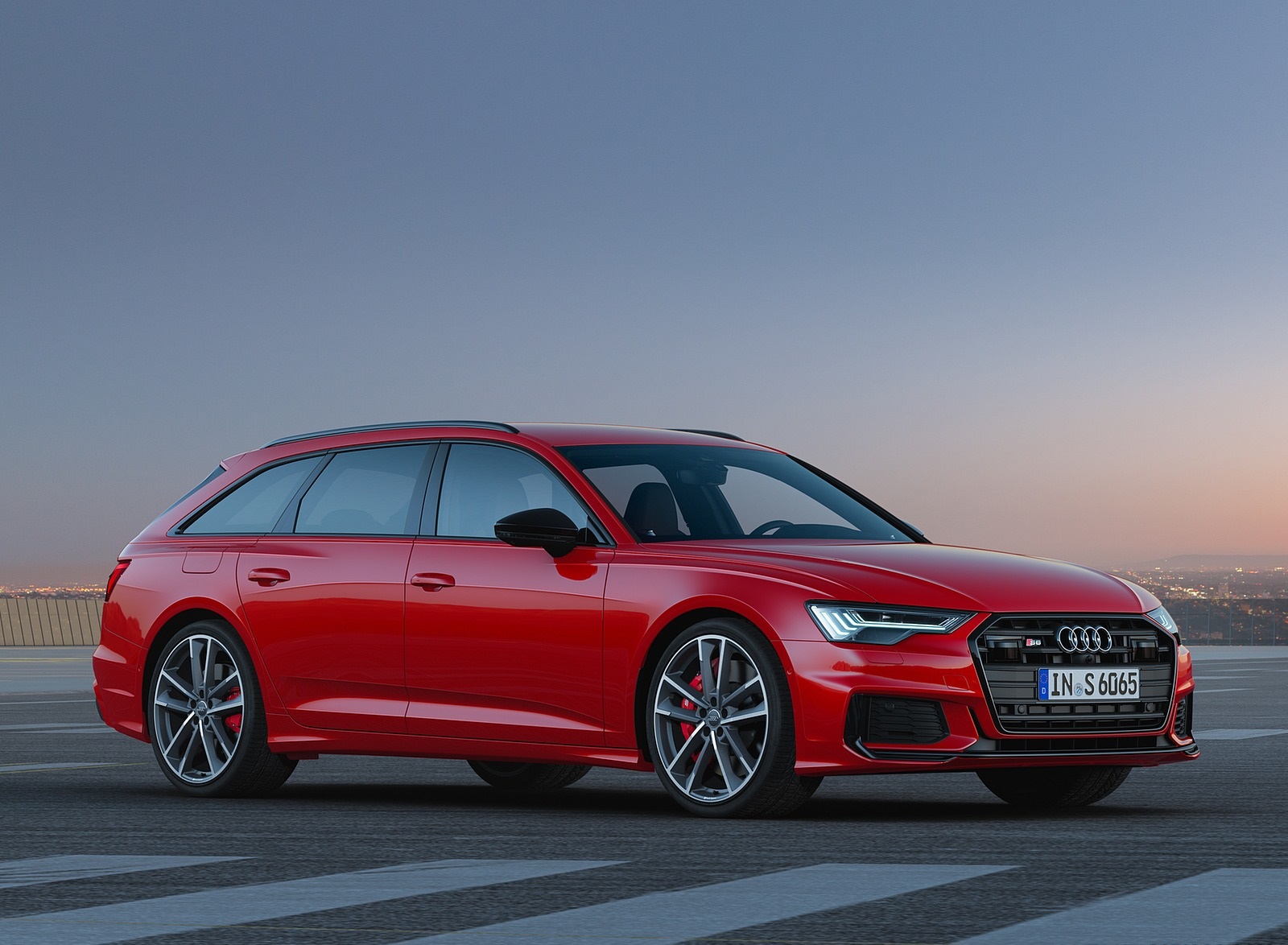 2020 Audi S6 Avant TDI (Color: Tango Red) Front Three-Quarter Wallpapers  #30 of 60