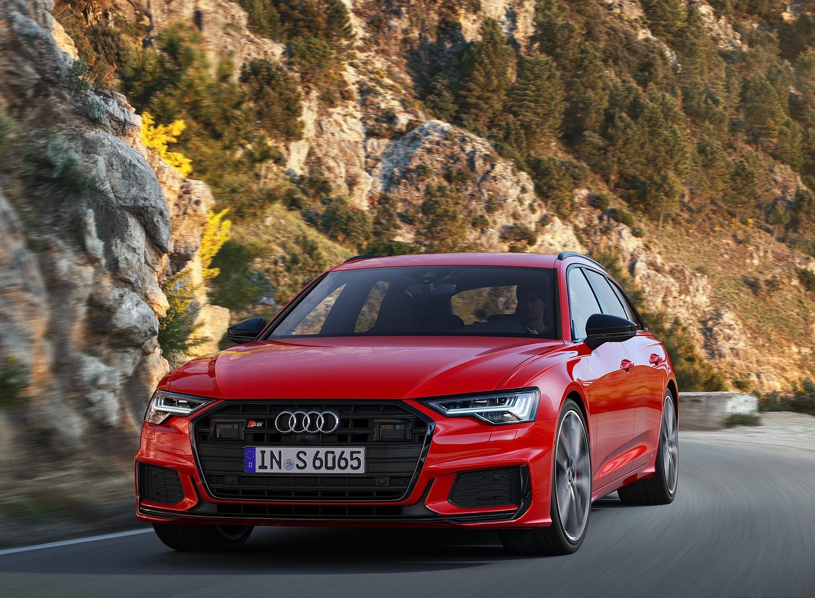 2020 Audi S6 Avant TDI (Color: Tango Red) Front Wallpapers  #25 of 60