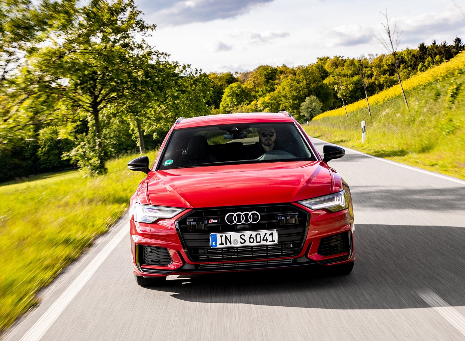 2020 Audi S6 Avant TDI (Color: Tango Red) Front Wallpapers  (5)