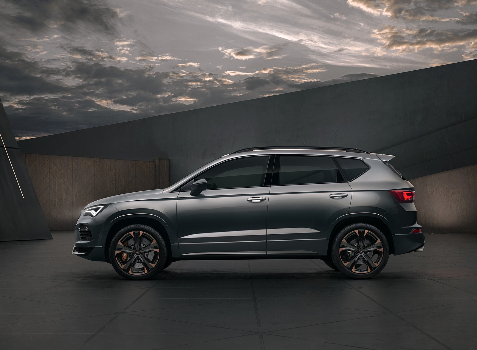 2020 CUPRA Ateca Side Wallpapers #7 of 15