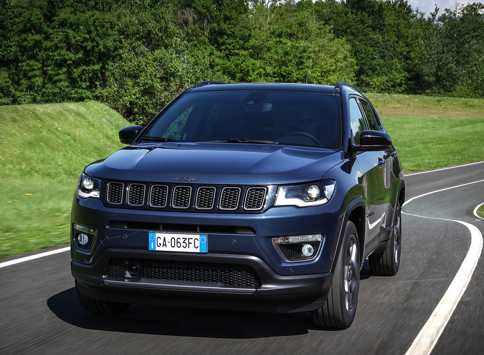 2020 Jeep Compass (Euro-Spec) Front Wallpapers (1)