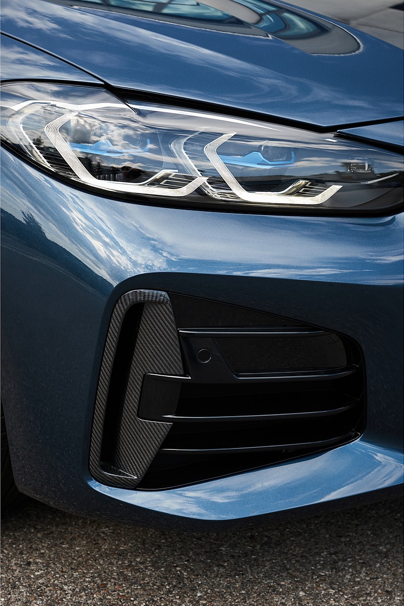 2021 BMW 4 Series Coupe M Carbon Exterior Package Front Bumper Wallpapers #41 of 82