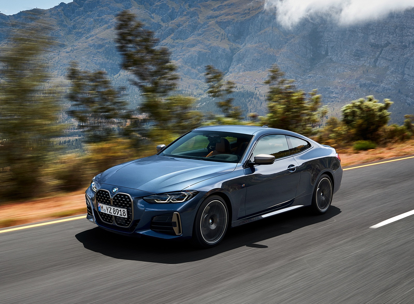 2021 BMW M440i xDrive Coupe Front Three-Quarter Wallpapers (8)