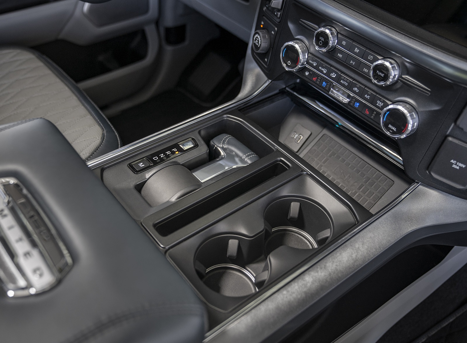 2021 Ford F-150 Central Console Wallpapers  #34 of 46