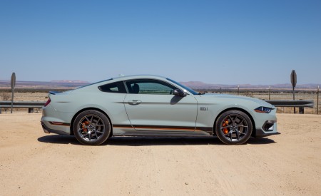 2021 Ford Mustang Mach 1 (Color: Fighter Jet Gray) Side Wallpapers 450x275 (33)