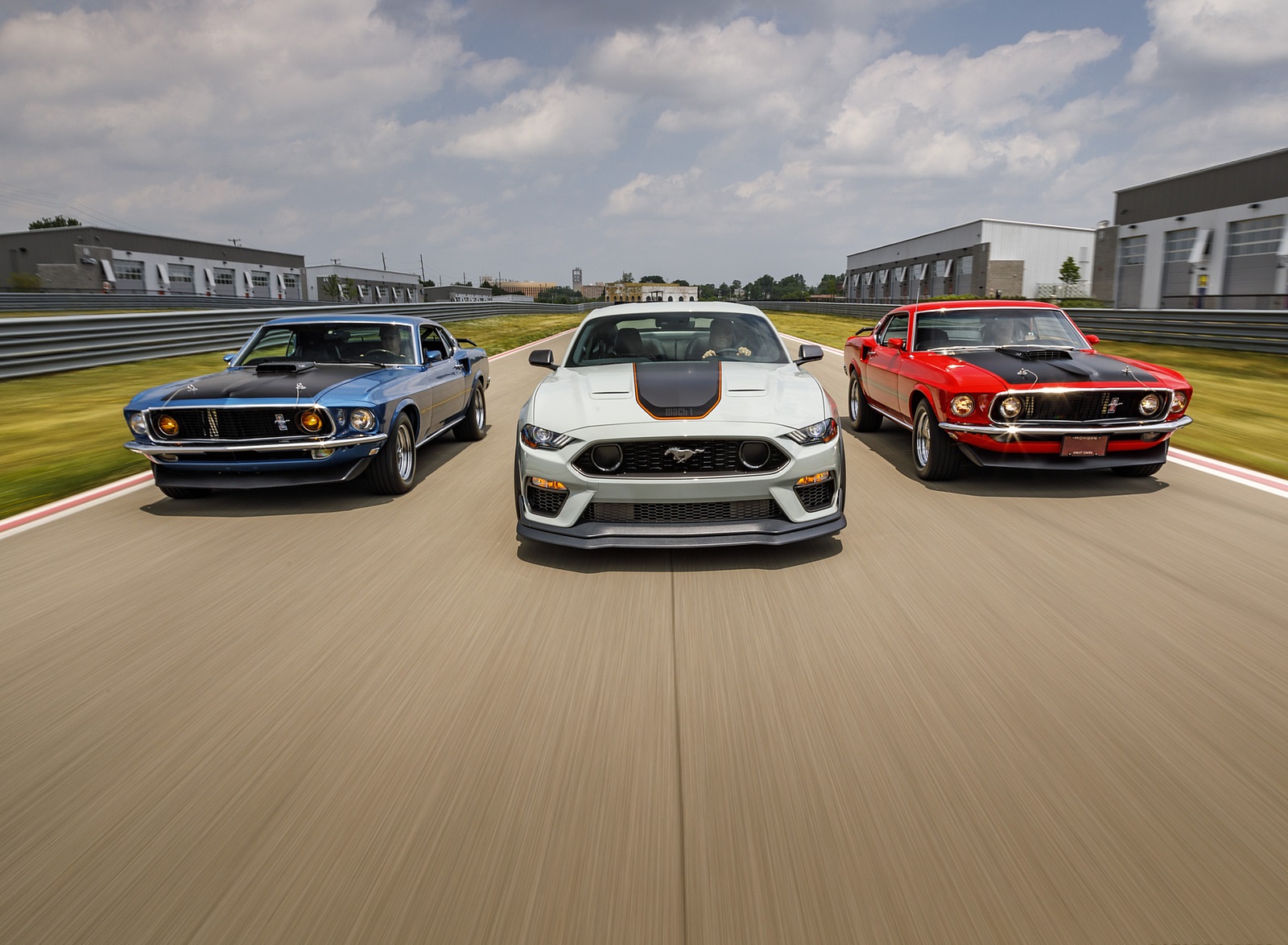 2021 Ford Mustang Mach 1 and 1969 Mach 1 Wallpapers (8)