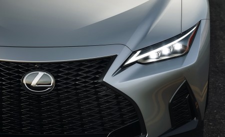 2021 Lexus IS Headlight Wallpapers 450x275 (15)