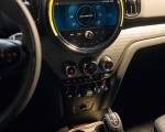 2021 MINI Countryman SE ALL4 Plug-In Hybrid Central Console Wallpapers 150x120