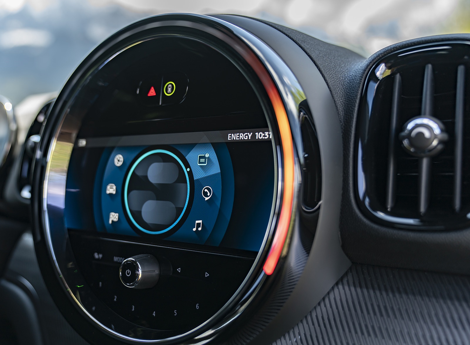 2021 MINI Countryman SE ALL4 Plug-In Hybrid Central Console Wallpapers #60 of 70