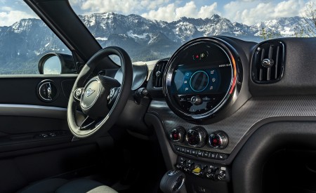 2021 MINI Countryman SE ALL4 Plug-In Hybrid Central Console Wallpapers 450x275 (59)