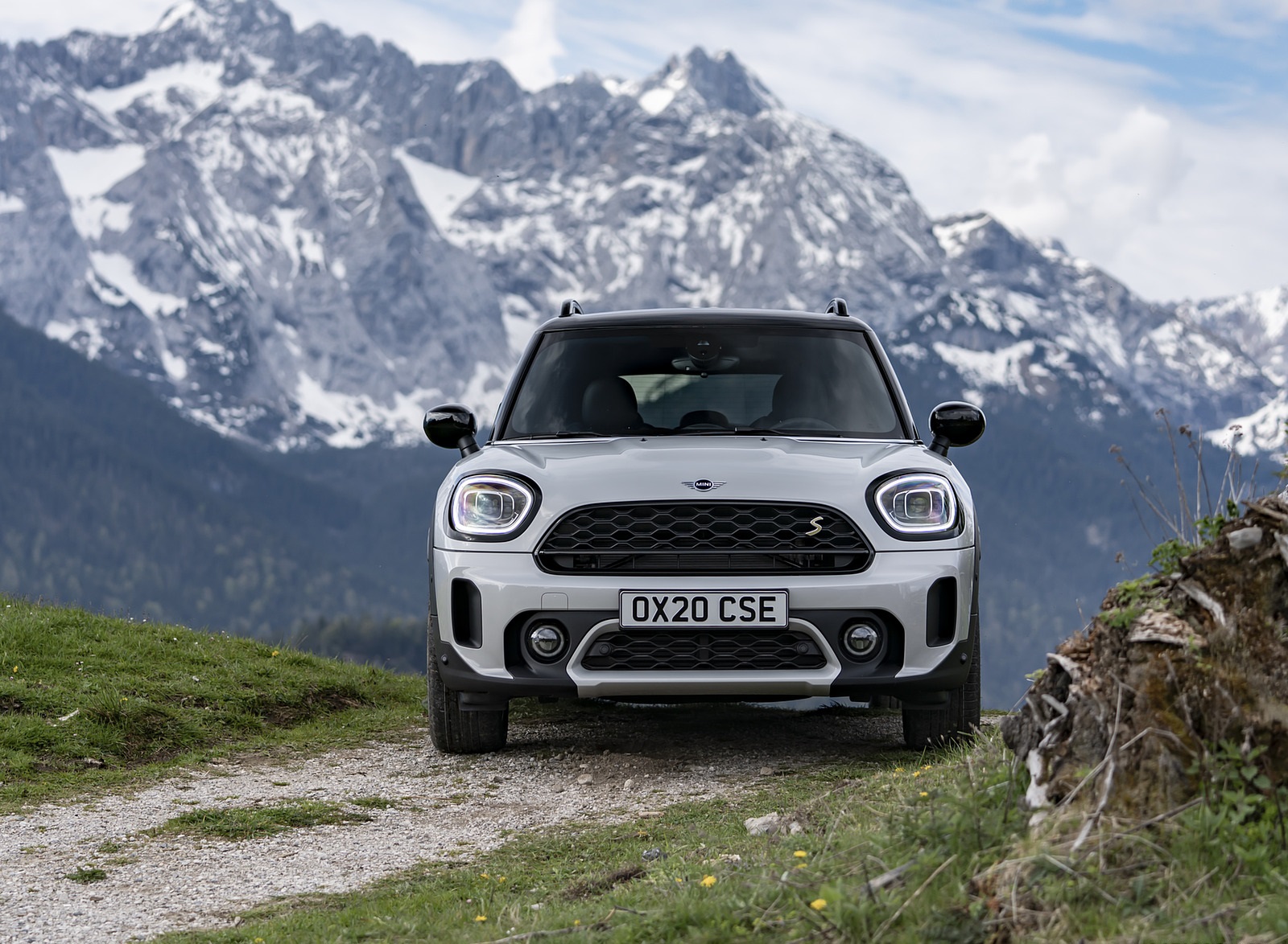 2021 MINI Countryman SE ALL4 Plug-In Hybrid Front Wallpapers #31 of 70