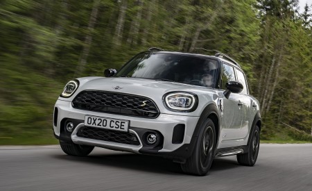 2021 MINI Countryman SE ALL4 Plug-In Hybrid Front Wallpapers 450x275 (3)