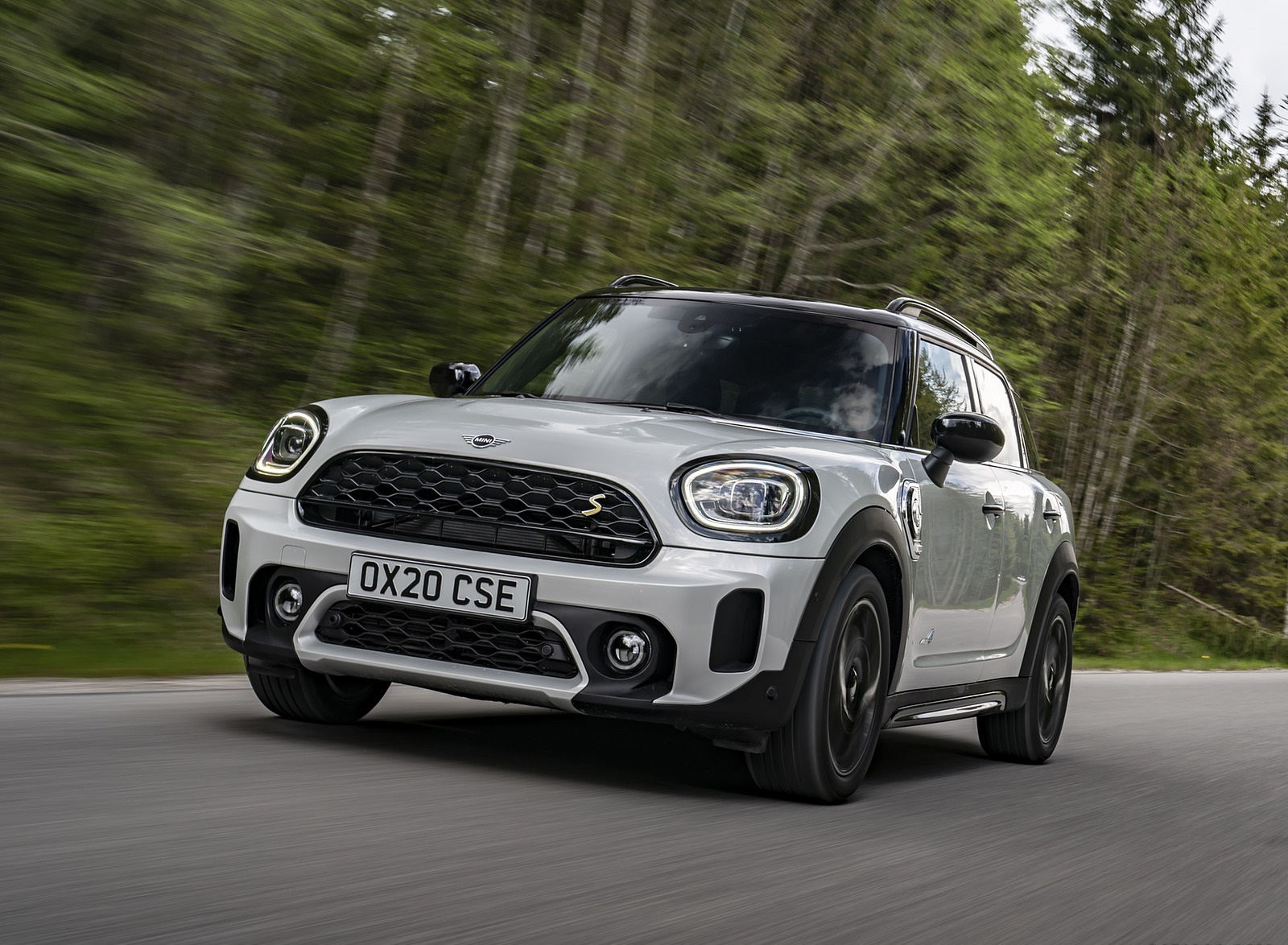 2021 MINI Countryman SE ALL4 Plug-In Hybrid Front Wallpapers (3)