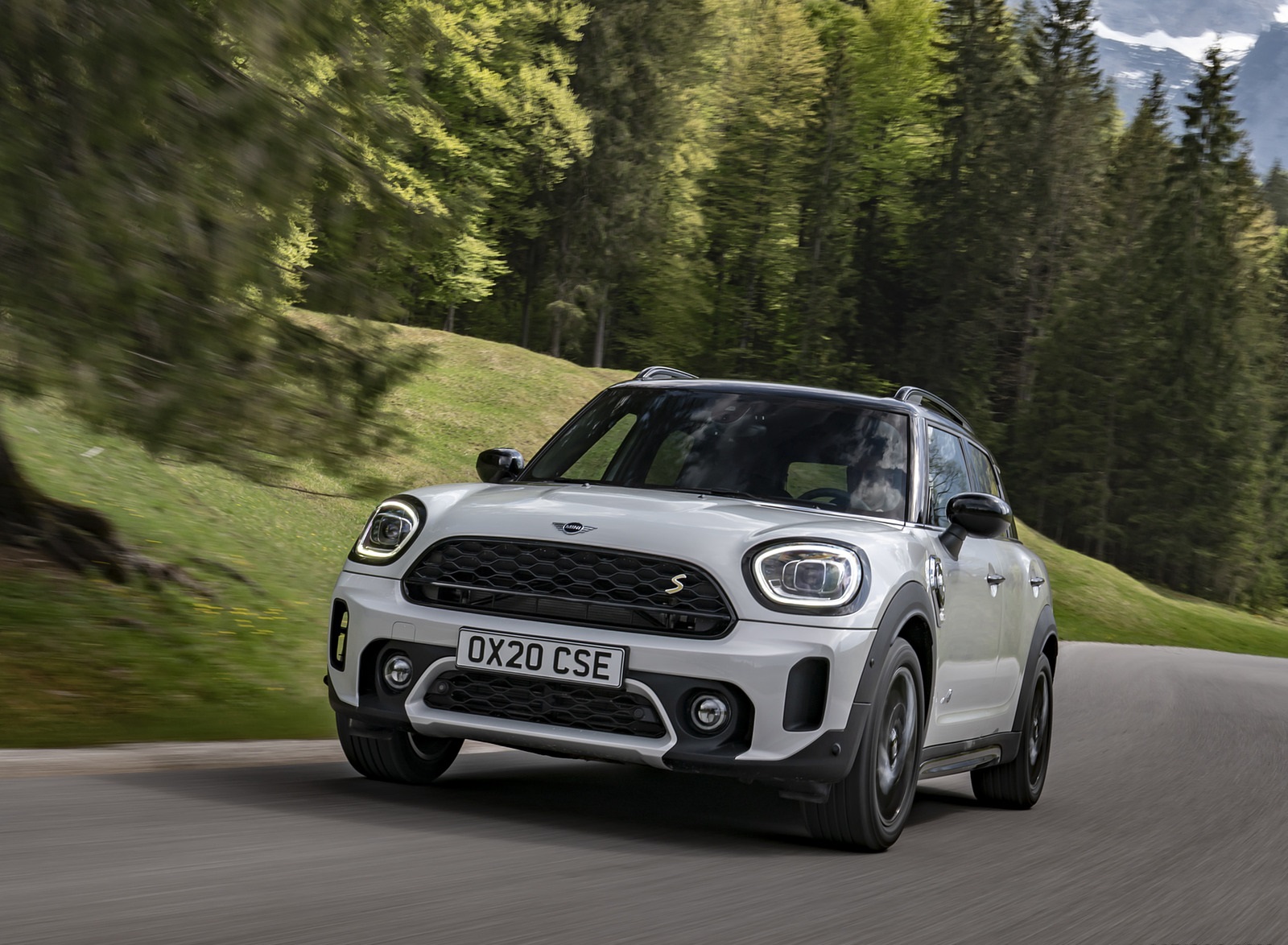 2021 MINI Countryman SE ALL4 Plug-In Hybrid Front Wallpapers #4 of 70