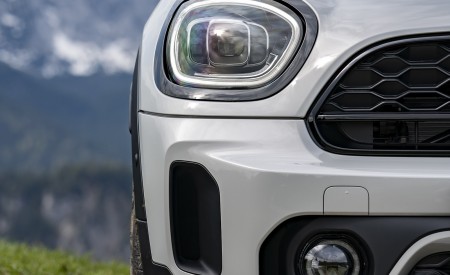 2021 MINI Countryman SE ALL4 Plug-In Hybrid Headlight Wallpapers 450x275 (42)