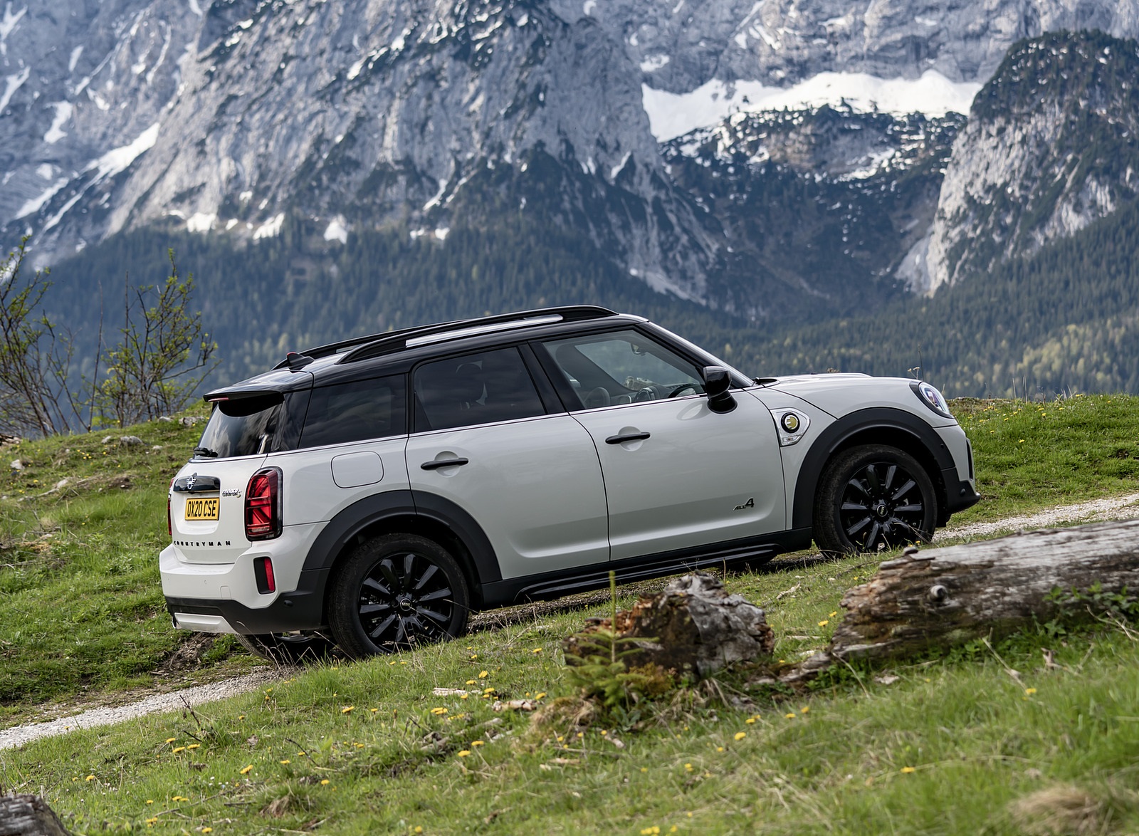 2021 MINI Countryman SE ALL4 Plug-In Hybrid Side Wallpapers #40 of 70