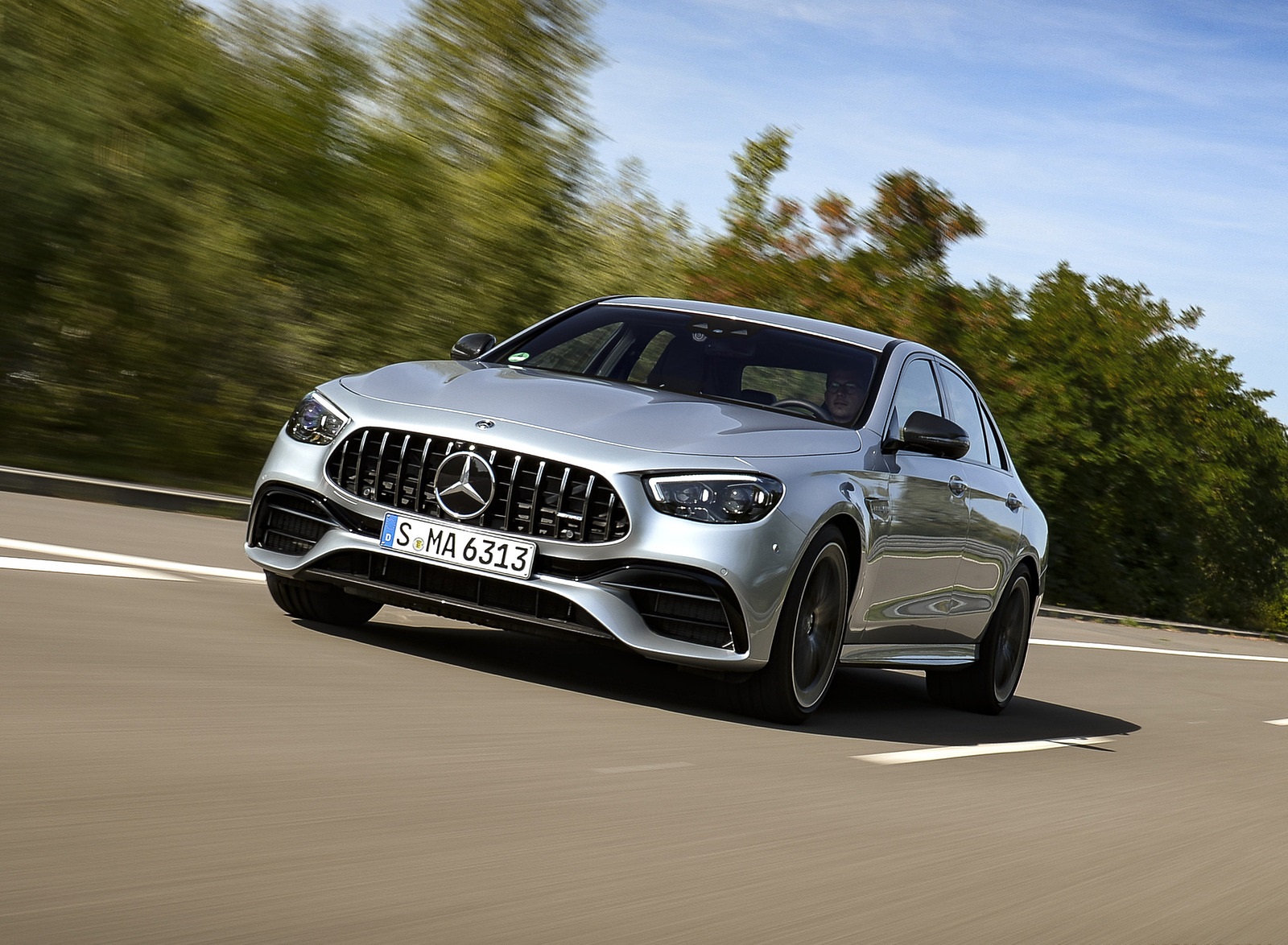 2021 Mercedes-AMG E 63 S 4MATIC+ (Color: High-Tech Silver Metallic) Front Wallpapers #1 of 96