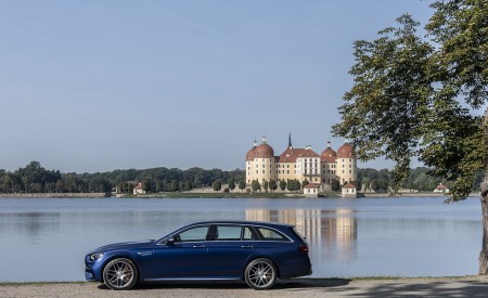 2021 Mercedes-AMG E 63 S Estate 4MATIC+ (Color: Designo Magno Brilliant Blue) Side Wallpapers 450x275 (29)