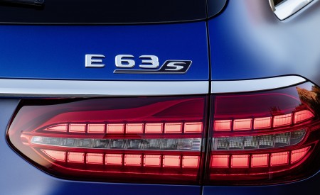 2021 Mercedes-AMG E 63 S Estate (Color: Brilliant Blue Magno) Tail Light Wallpapers 450x275 (90)