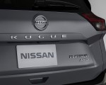 2021 Nissan Rogue Platinum AWD Detail Wallpapers 150x120 (58)