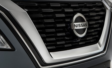 2021 Nissan Rogue Platinum AWD Grill Wallpapers 450x275 (57)