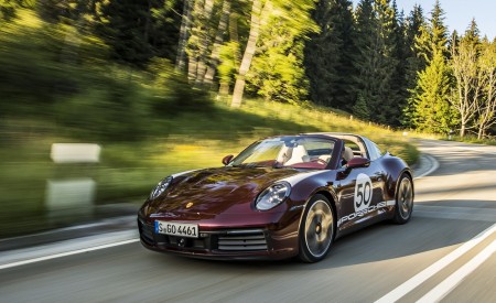 2021 Porsche 911 Targa 4S Heritage Design Edition (Color: Cherry Metallic) Front Three-Quarter Wallpapers 450x275 (7)