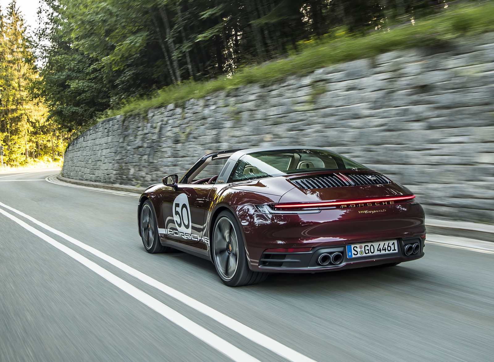 2021 Porsche 911 Targa 4S Heritage Design Edition (Color: Cherry Metallic) Rear Three-Quarter Wallpapers #13 of 82