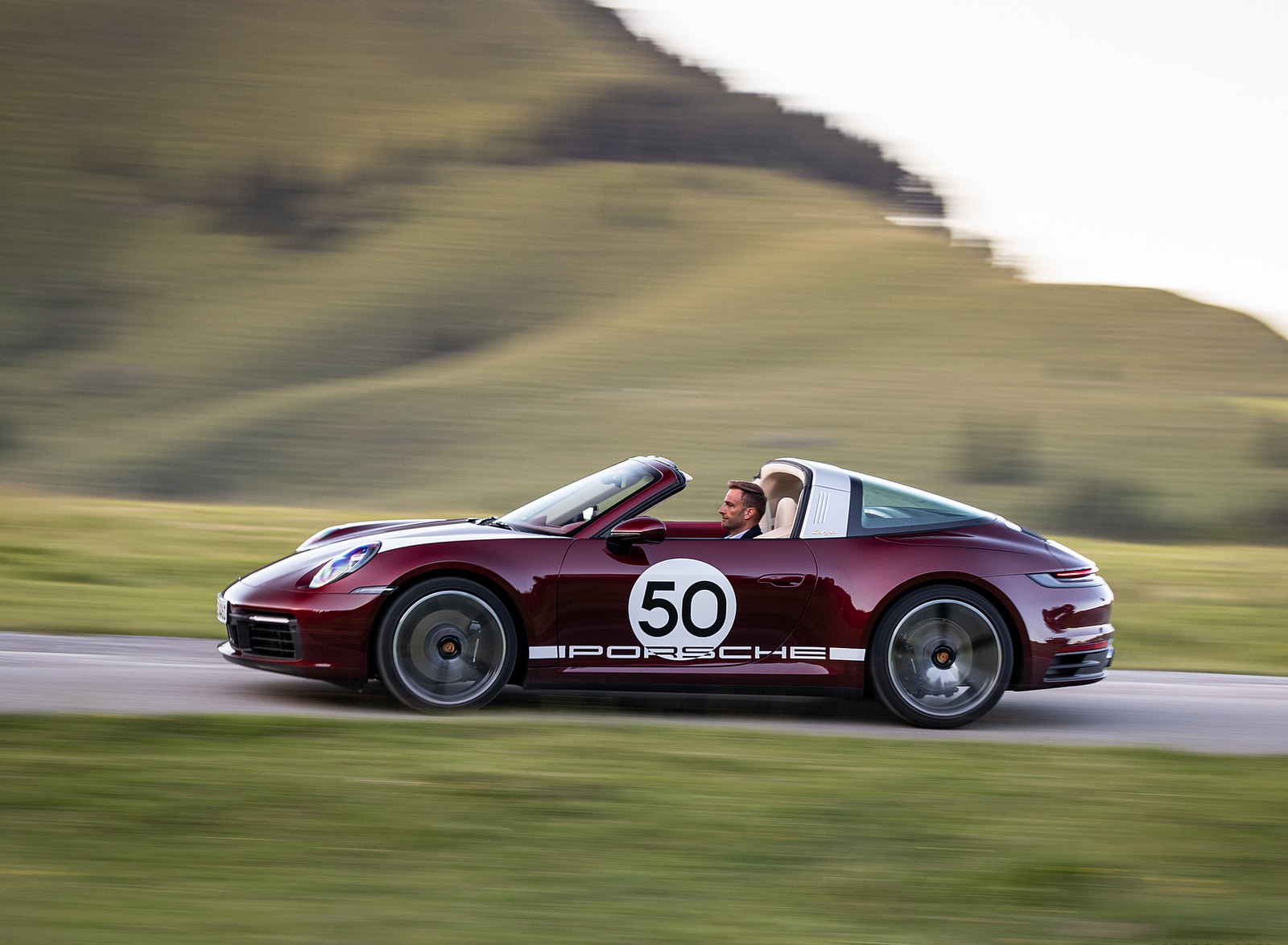 2021 Porsche 911 Targa 4s Heritage Design Edition Color Cherry Metallic Side Wallpapers 16 Newcarcars