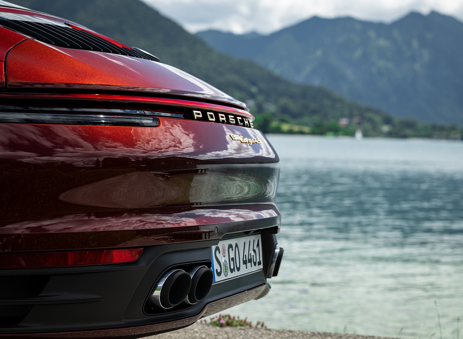 2021 Porsche 911 Targa 4S Heritage Design Edition (Color: Cherry Metallic) Tail Light Wallpapers #40 of 82