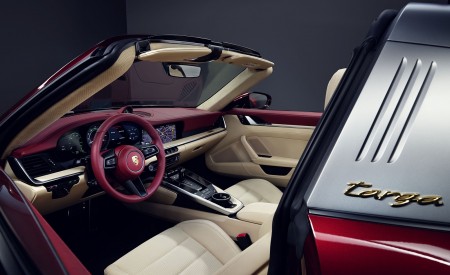 2021 Porsche 911 Targa 4S Heritage Design Edition Interior Wallpapers 450x275 (78)