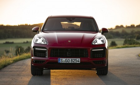 2021 Porsche Cayenne GTS (Color: Carmine Red) Front Wallpapers 450x275 (12)