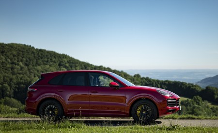 2021 Porsche Cayenne GTS (Color: Carmine Red) Side Wallpapers 450x275 (18)