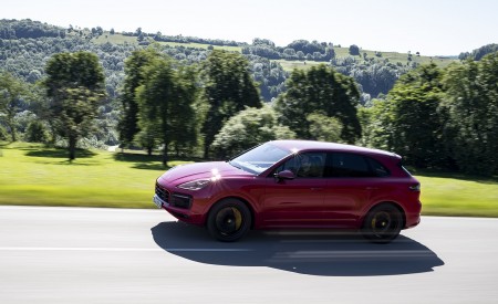 2021 Porsche Cayenne GTS (Color: Carmine Red) Side Wallpapers 450x275 (8)