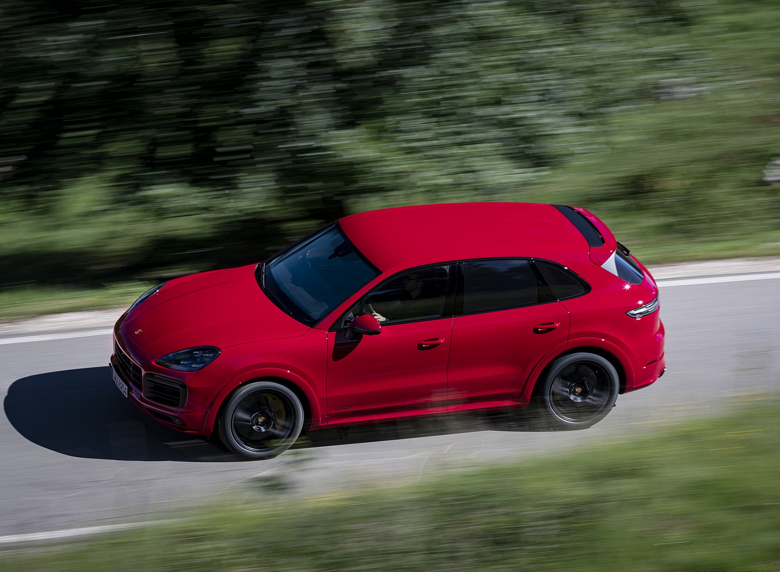 2021 Porsche Cayenne GTS (Color: Carmine Red) Top Wallpapers #1 of 84