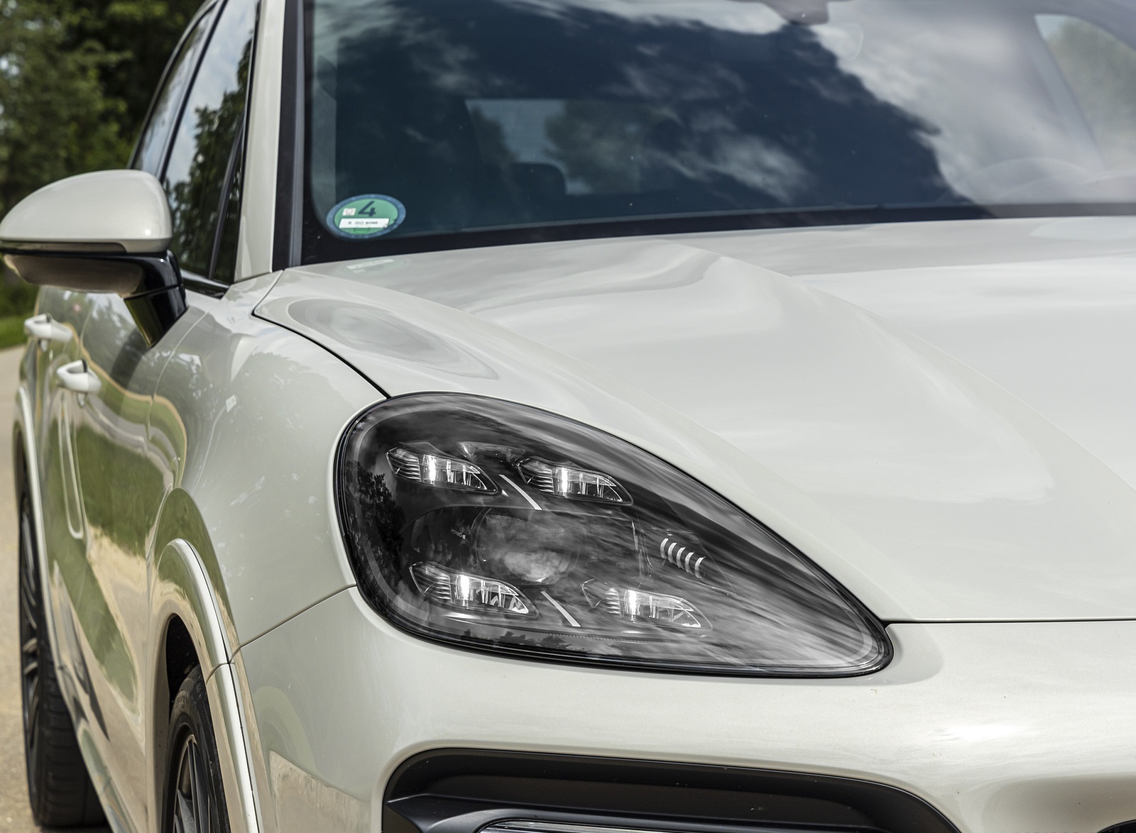 2021 Porsche Cayenne GTS (Color: Sechura Beige Metallic) Headlight Wallpapers #63 of 84