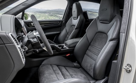 2021 Porsche Cayenne GTS (Color: Sechura Beige Metallic) Interior Front Seats Wallpapers 450x275 (76)