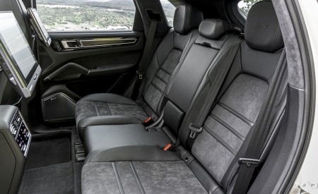 2021 Porsche Cayenne GTS (Color: Sechura Beige Metallic) Interior Rear Seats Wallpapers 450x275 (75)